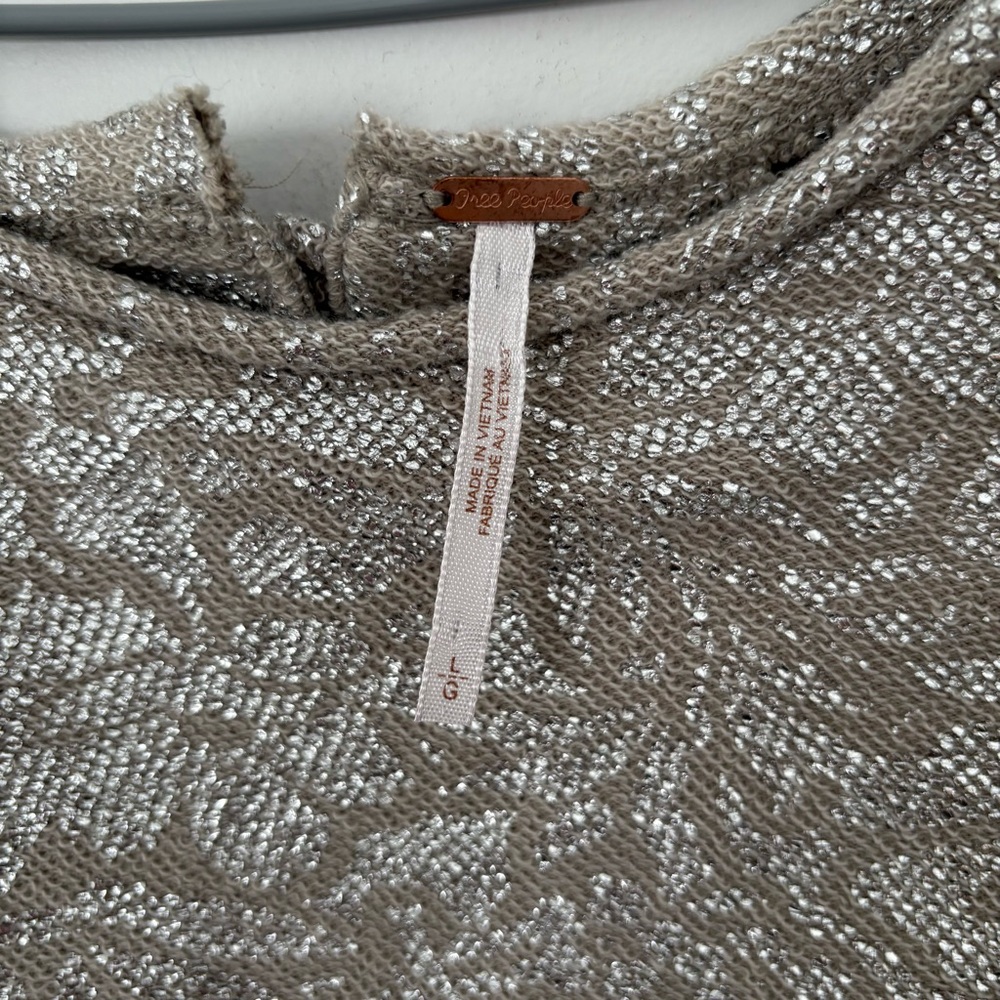 Free People Silver Metallic Lace Button-Back Knit Tank Top - Size Large - Picture 3 of 5
